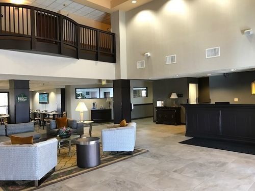 Wingate By Wyndham Pueblo Hotel Exterior photo