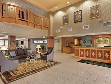 Wingate By Wyndham Pueblo Hotel Exterior photo